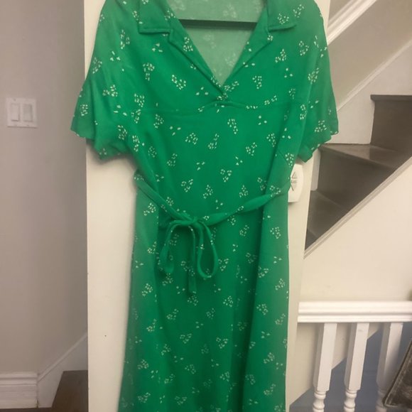 Vintage Emerald Floral Maxi Dress - Picture 1 of 6